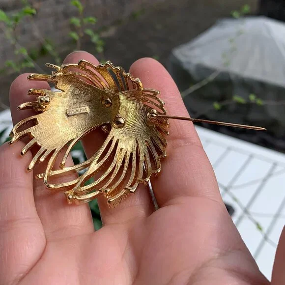 Vtg Monet Cascading Knotted Rope Brooch - Picture 5 of 9